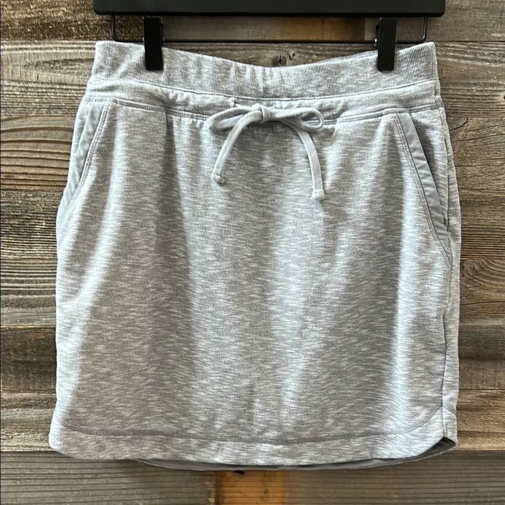 Athleta Gray Draw String Mini Skirt, Size Small Tall